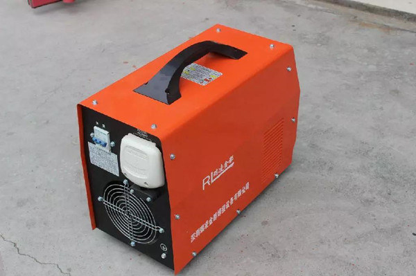 減速電機(jī)潮濕，電焊機(jī)干燥法