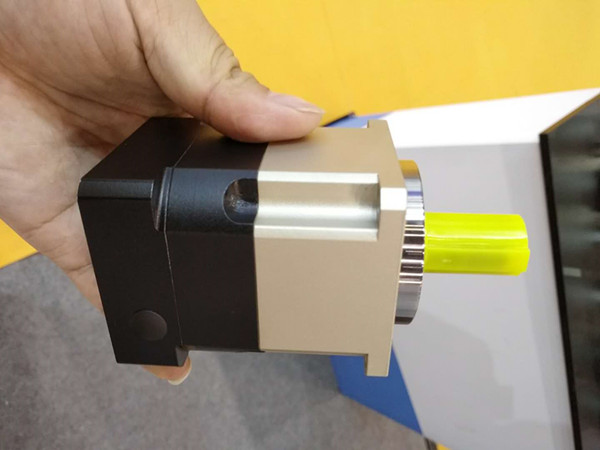 手掌大的精密行星減速機(jī)，難以想象