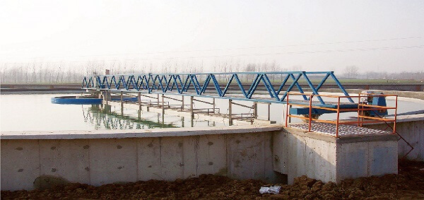 擺線針輪減速機(jī)用于刮泥機(jī)中心傳動(dòng) (1).jpg
