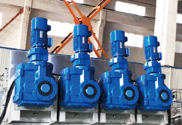 邁傳KR系列組合減速機(jī)應(yīng)用在污泥脫水機(jī)上