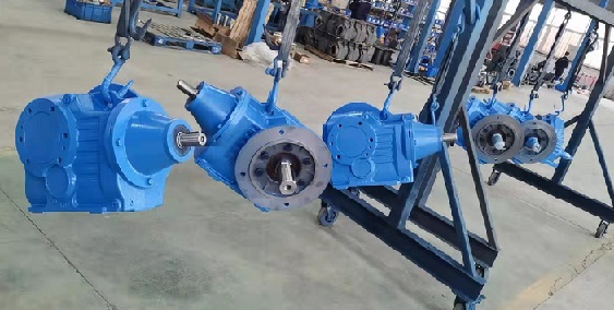 減速機(jī).jpg
