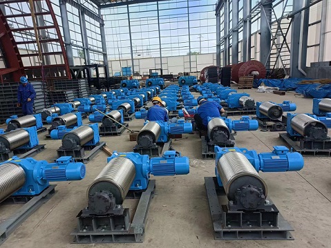 卷?yè)P(yáng)機(jī)械上應(yīng)用邁傳K系列直角減速機(jī).jpg
